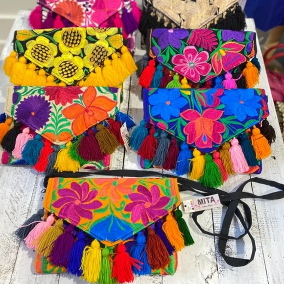 Colorful Embroidered Bag - Picture 2 of 9